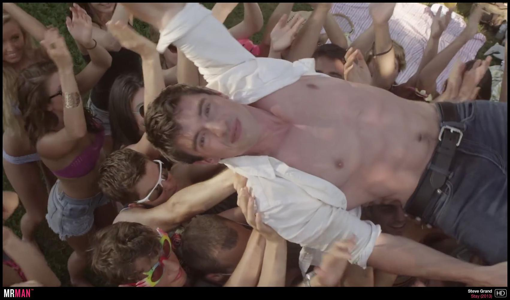 Are We Seeing Steve Grand's Penis in this GIF?