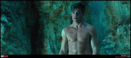 Chris Pine Asks Why More Men Aren't Going Nude
