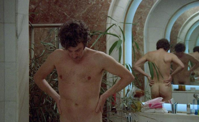 #TBT to Naked Donald Sutherland in Don't Look Now