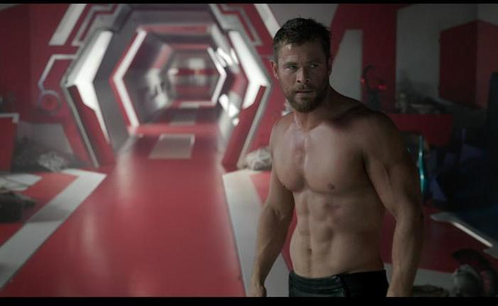 So Chris Hemsworth is Going to Play a Stripper