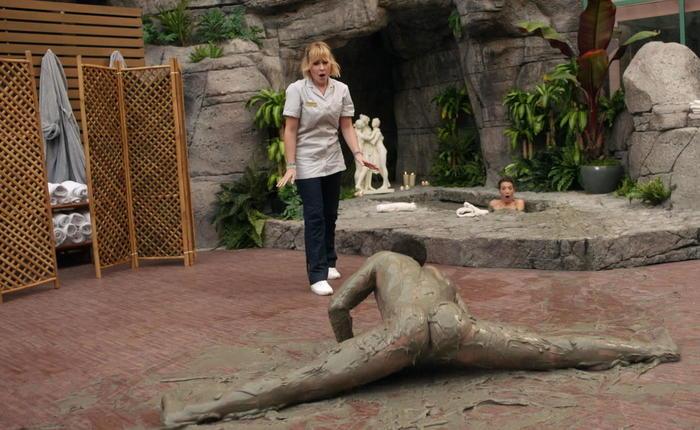 TV Nudity Report: Animal Kingdom, The Detour, Strange Angel & More 7.15.19