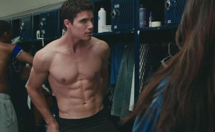 Cousins Robbie And Stephen Amell's Top Ten Hottest Scenes In The History Of Ever!