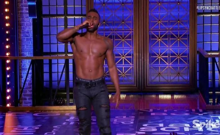 OMG Look at Jason Derulo's Dick Outline 