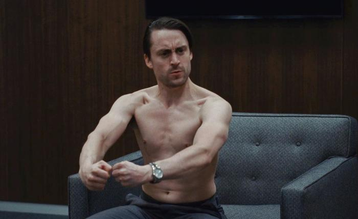 Here are the Best Nude Scenes in Succession