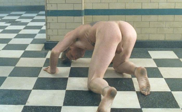 Anatomy of a Scene's Manatomy: Viggo Mortensen is Naked From Every Imaginable Angle in 'Eastern Promises'