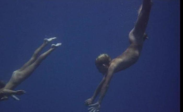 The Top Ten Hottest Underwater Butts