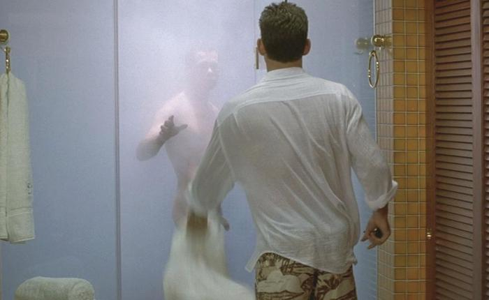 Anatomy of a Scene's Manatomy: Kevin Bacon Steals the Show Going Full Frontal in 'Wild Things'