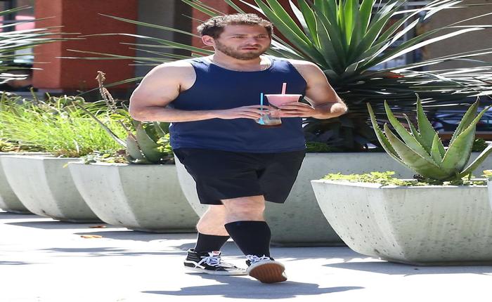 Jonah Hill Is Looking Fit AF