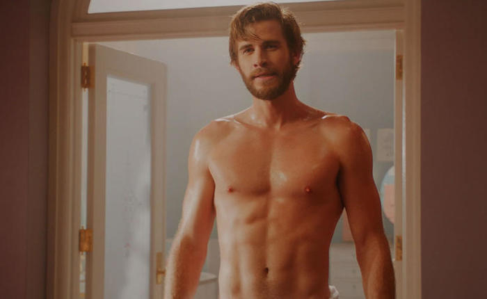 Liam Hemsworth Is Your New Boyfriend In Viral New Beach Pics