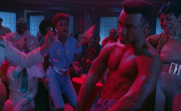 Pose Star Dyllon Burnside Posts Insta Thirst Trap