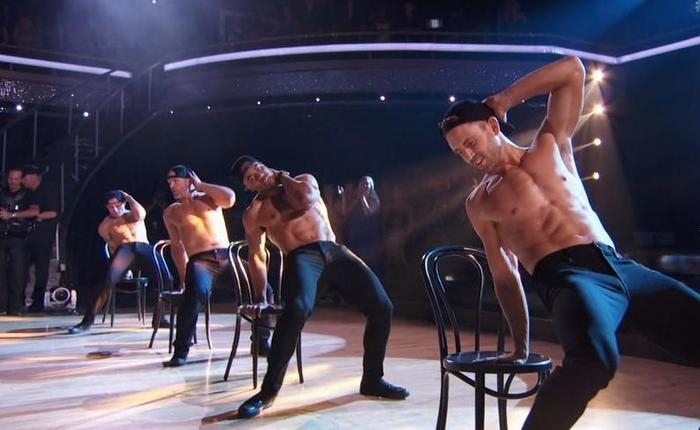 Nick Viall’s Hot Abs on Instagram & More Sexy Cam Guys 
