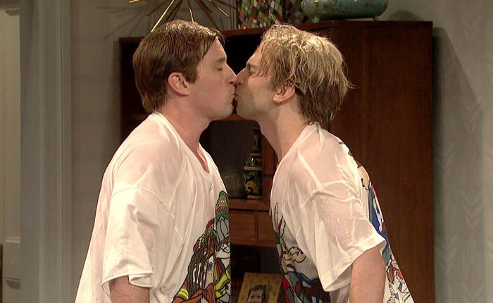 Beck Bennett and Kyle Mooney Read Their Hot Thirst Tweets