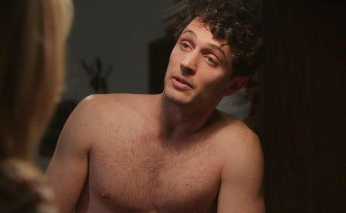 Has Colin Woodell From The Flight Attendant Gone Nude?