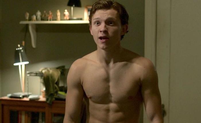 Uncut Cocks And Fat Butts: Ten Hottest Twunks In Hollywood!