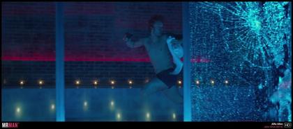 Sexy Scenes That Use Bisexual Lighting