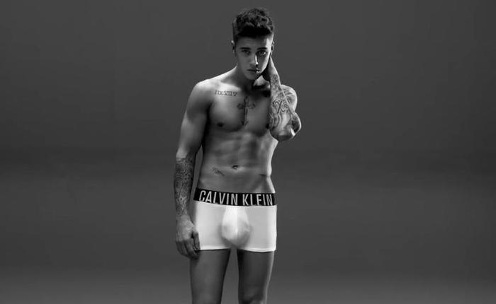 5 Musicians You Didn’t Know Went Nude