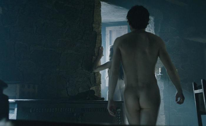 Happy Birthday to Iwan Rheon's Ass!