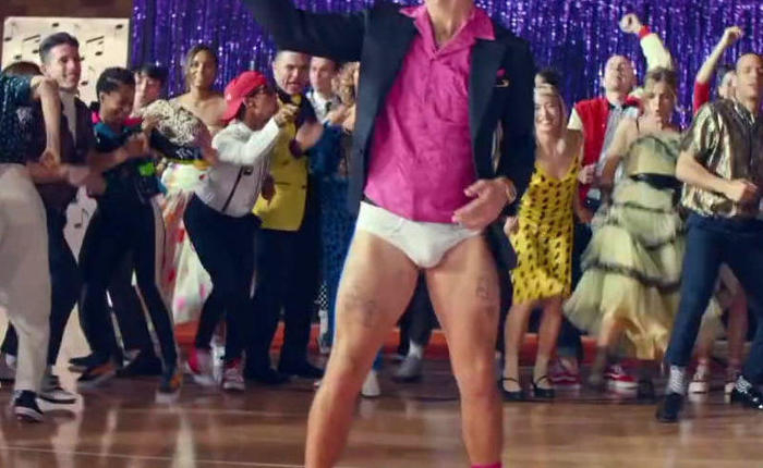 Joe Jonas is Single As A Pringle, See His Dingle Outline