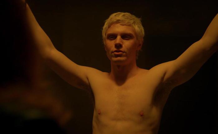 10 HORNY GIFS from American Horror Story