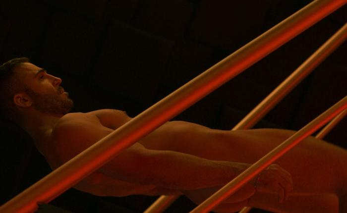 Foreign Friday: Miguel Angel Silvestre in Sky Rojo 