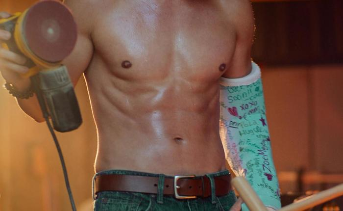 10 GIFS of the Trending Naked Celebs Right Now