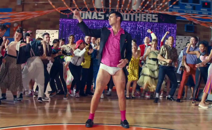 Joe Jonas Just Jump Roped Shirtless On Instagram In Gym Shorts