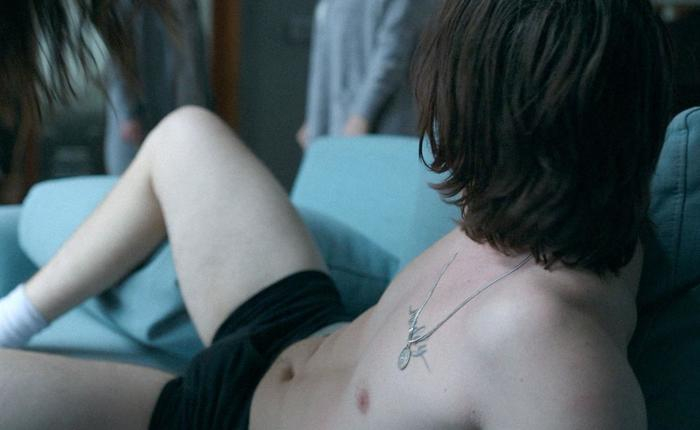 'Maid' Star Nick Robinson Has A Sexy Past... With Nudity