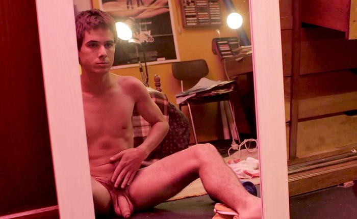 Top 10 Sexiest Nude Scenes in the Mirror
