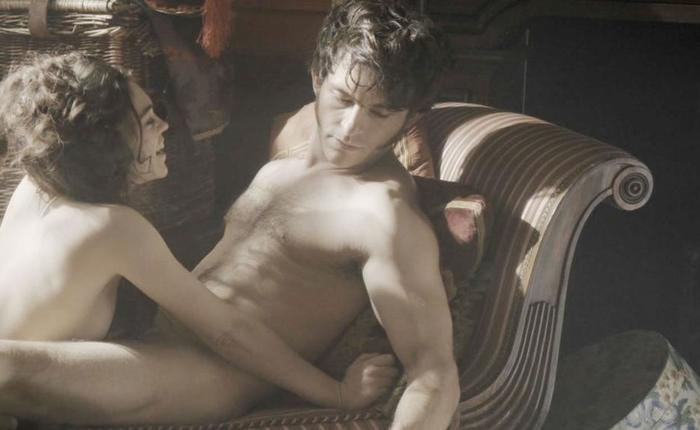 Um, The Naked Star Of Bridgerton Season Two Jonathan Bailey Is Gay In Real Life