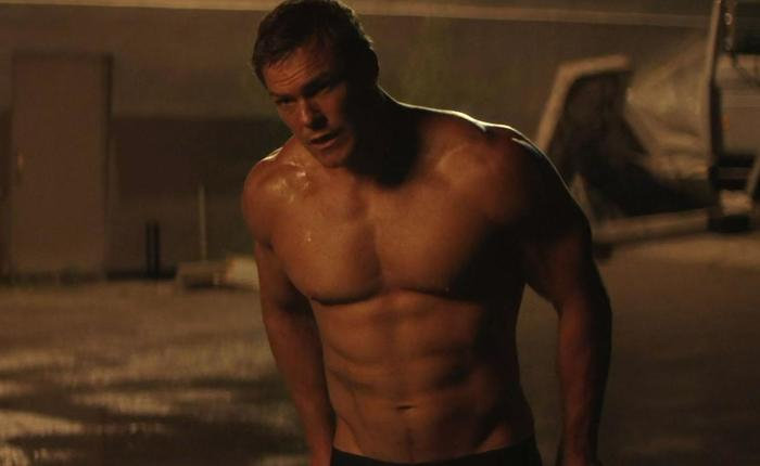 GIFs Of Alan Ritchson Nude, Naked, Nekked, And Everything In Between