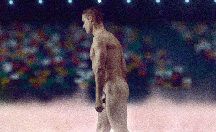 Scottish Rugby Player Sean Lamont Shows Huge Truck Nuts Posing For Art Class