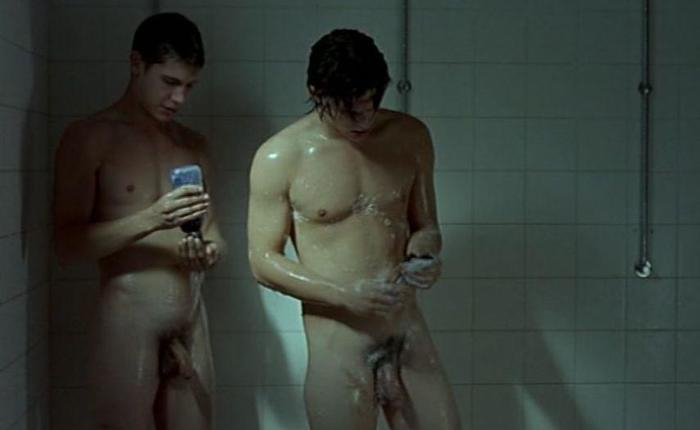 GIFs Of The Top Ten Shower Scenes (WITH PENISES)