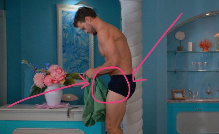 Just Some GIFs Of Jamie Dornan's Crazy Big Bush (And Really Plump Butt)