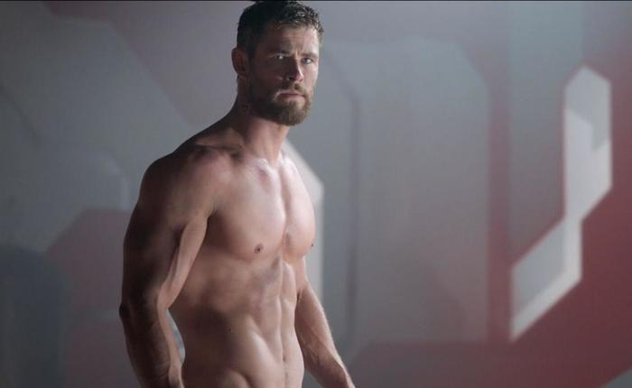 Chris Hemsworth Gets Naked in New Thor Trailer