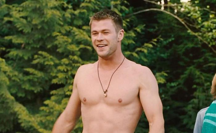 You're Missing Chris Hemsworth On Instagram