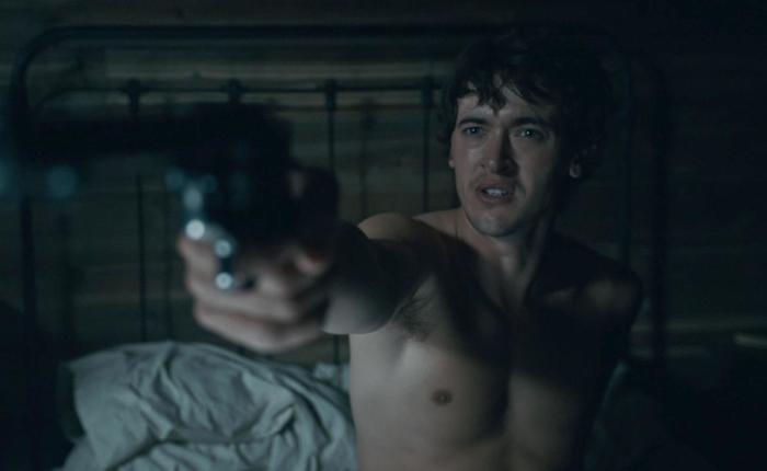 The Hunger Games: The Ballad of Songbirds & Snakes Star Tom Blyth (President Snow) Nude Scene!
