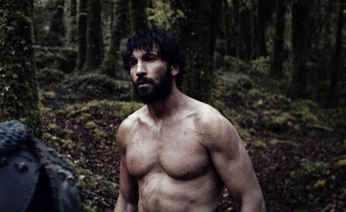 See Jon Bernthal's Modern 'American Gigolo'