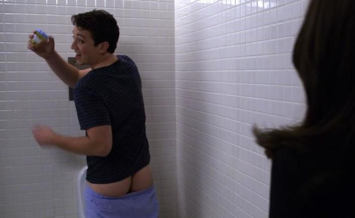 Miles Teller's Muscles Are Absolutely Freaking Massive In New Beach Pics