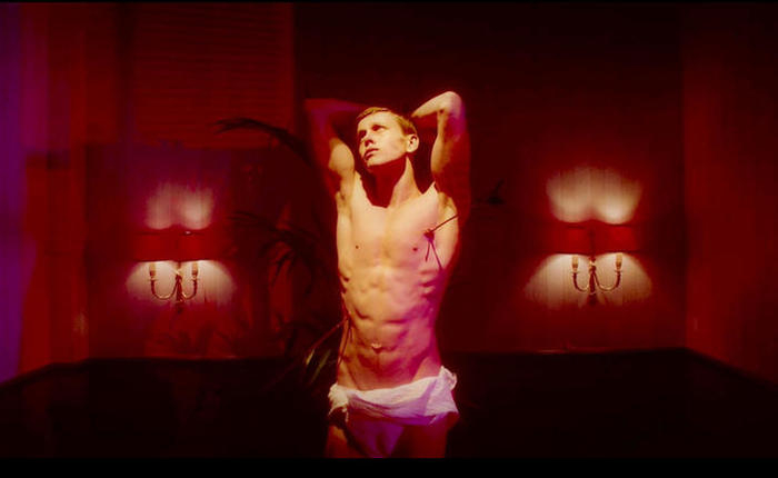 Man Crush Monday: Harris Dickinson