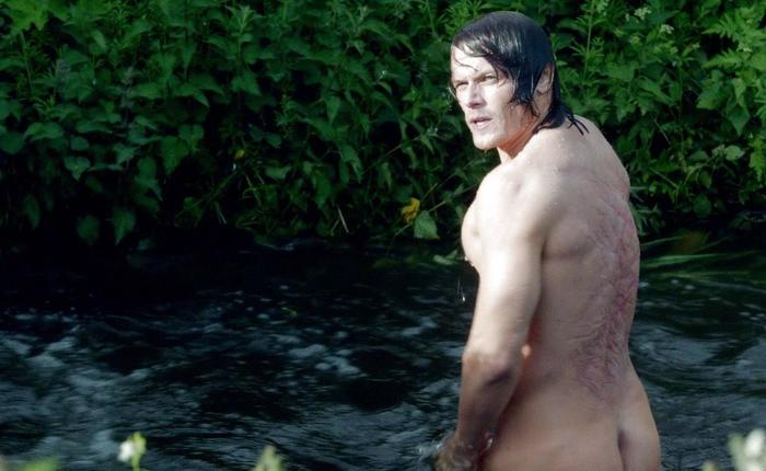 Sam Heughan Is The Fan Favorite To Be The Next Bond