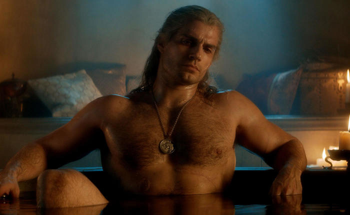Naked Face Off: Liam Hemsworth vs. Henry Cavill