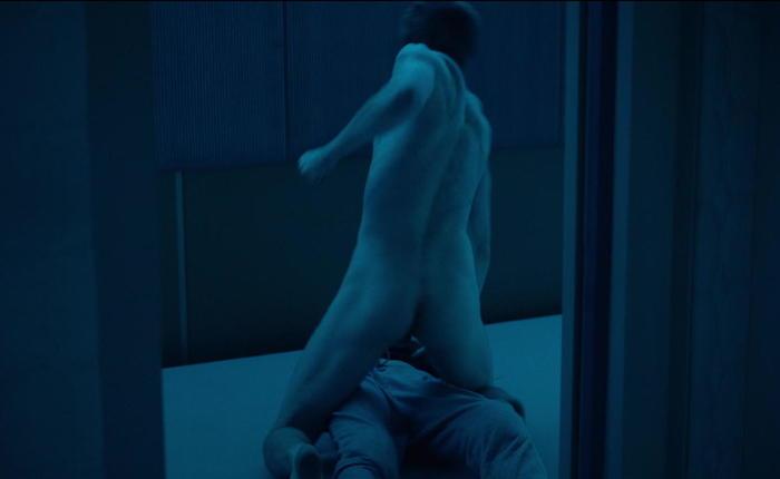 Take a Look at Ewan Mitchell’s Dick