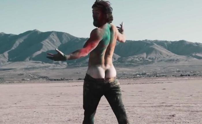Aaron Taylor-Johnson Shows Incredible Abs While Shirtless On Set Of Ryan Gosling Movie