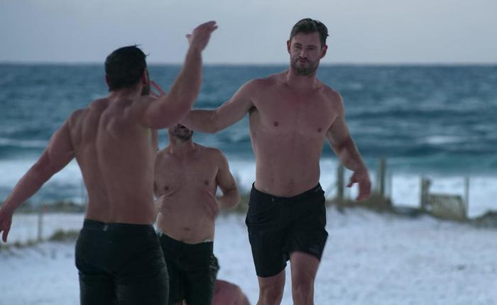 Chris Hemsworth's SPR - Suggestive Pubic Region - In Insane New Shirtless Surfing Candids