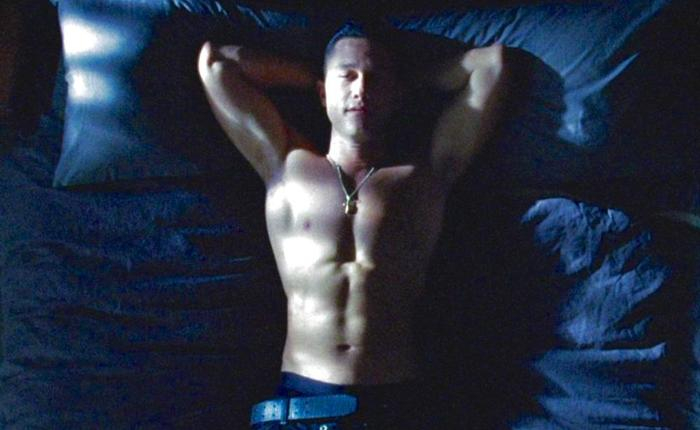 Joseph Gordon-Levitt Turns 42 and More Cam Guys Showing Dick