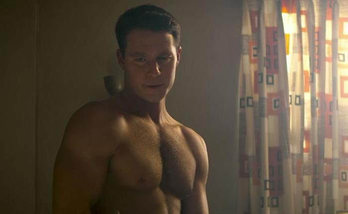 Has ‘Mrs Davis’ Hunk Jake McDorman Gone Nude? 