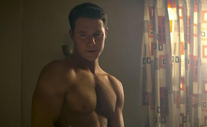 Has ‘Mrs Davis’ Hunk Jake McDorman Gone Nude? 