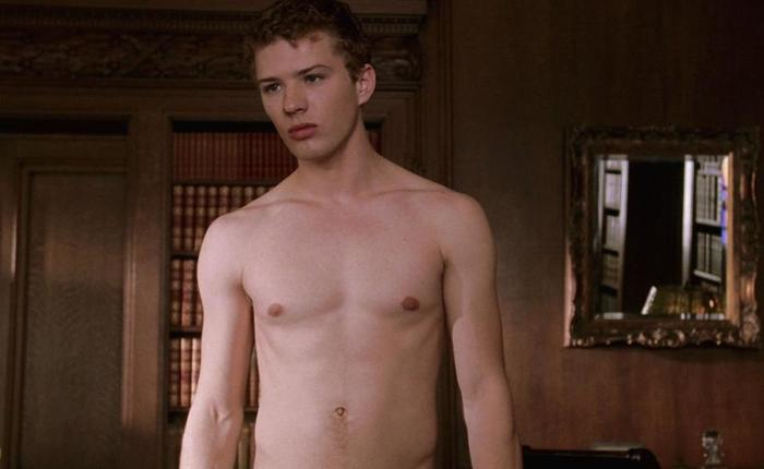 Ryan Phillippe's 19-YO Son Deacon Phillippe Nearly Nude In First Sexy Photoshoot