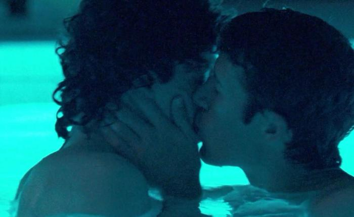 The Fall Of The House Of Usher Star Zach Gilford (Roderick Usher) Gay Scene, Zach Gilford Nude