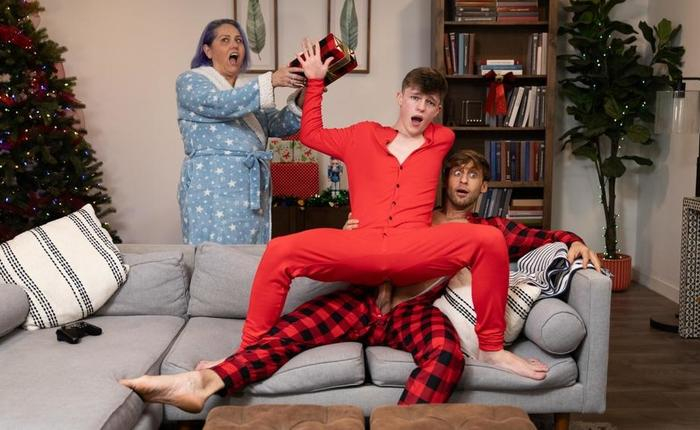 12 Days Of Dicksmas: 7 Day Free Trial To Men.com!